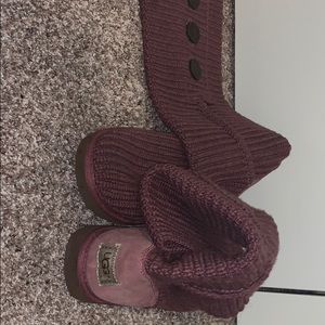 Woven purple uggs size 11 with three buttons